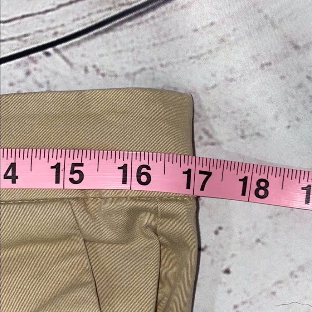 Women’s Khakis by GAP - Picture 3 of 6
